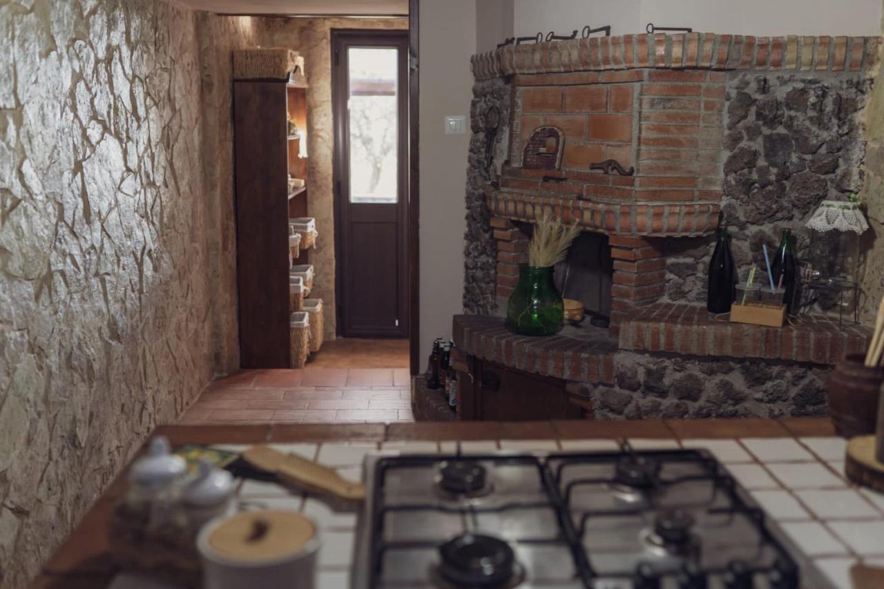 הוילה Ragalna Il Rifugio Di Aitna מראה חיצוני תמונה